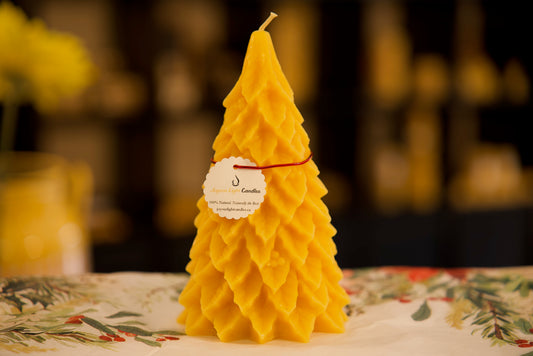 Festive pure beeswax tree candle with detailed holly leaf design, sustainable holiday decor, 3.5x7 inches